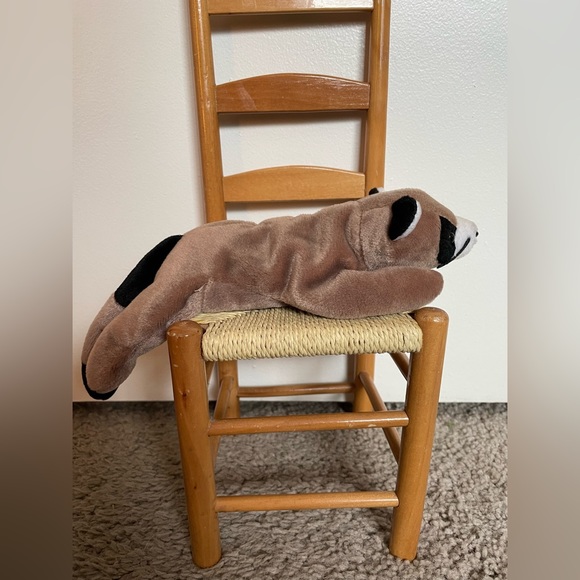 Ty Beanie Babies 1995 Ringo The Raccoon- Retired With Tag Errors - Picture 2 of 9